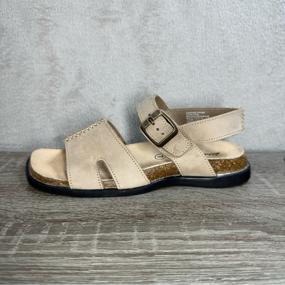 Eddie Bauer Beige Leather Cork Buckle Sandals US Women's 7 Minimalist Boho